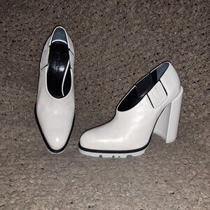 JIL SANDER-Sandy Sport-Off White Leather Booties/Pumps-Gusset-Sz 35-Near Mint